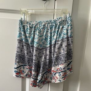 White designed shorts